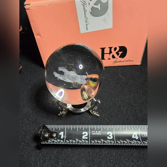 Crystal Cat Sphere with Stand - Picture 7 of 7